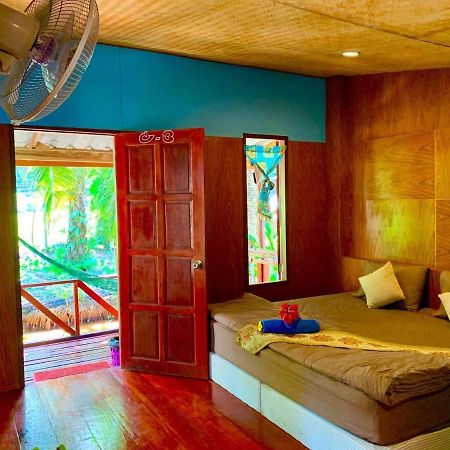 Apartmán Lantacoconutgardenbungalow Ko Lanta Exteriér fotografie