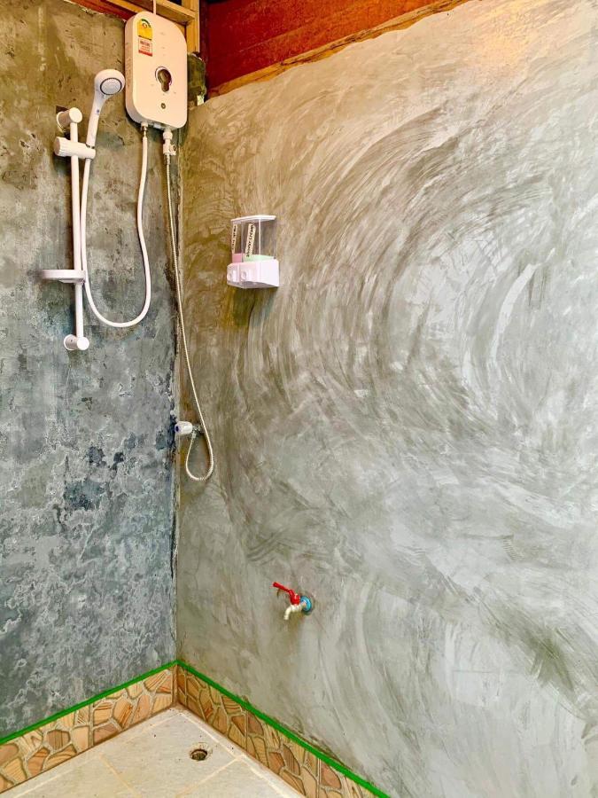 Apartmán Lantacoconutgardenbungalow Ko Lanta Exteriér fotografie